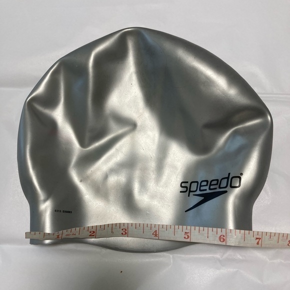 𝅺SPEEDO SILVER SWIM CAP - Picture 3 of 4